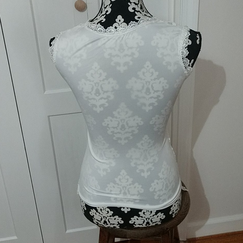 Top - Picture 2 of 2